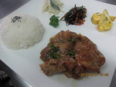 Biz cafeのランチ ハーフバイキング