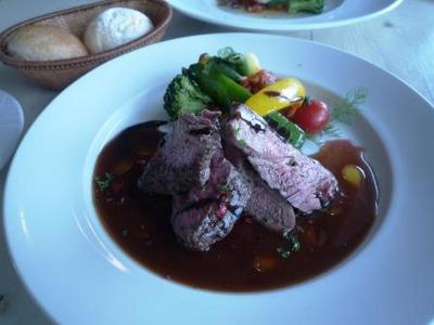 Hanta Baru(はんたばる)のメイン 牛肉料理