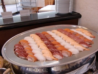沖縄ワシントンホテルの鮨の食べ放題